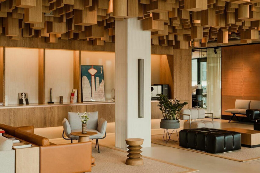 Bujnie kwietnik Bona czarny Echo Investment proj. MIXD